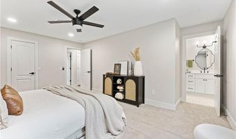 402 SW 11th St, Bentonville, AR 72712