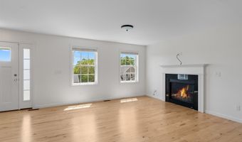 33 Thatcher Way, Barrington, NH 03825
