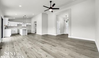 144 Channelsyde Dr, Algonac, MI 48001