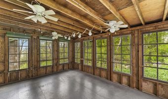 6 Sunrise Rd, Danbury, CT 06810