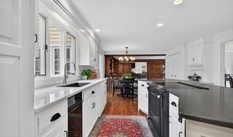 21 Greybirch Rd, Andover, MA 01810