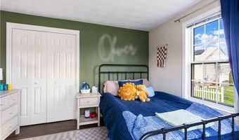 3 Mallory Ct, Bristol, RI 02809