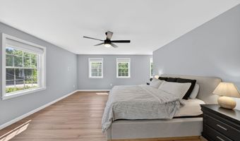 47 Chestnut Dr, Allenstown, NH 03275