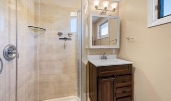 23 Lisa Dr, Barre, VT 05641