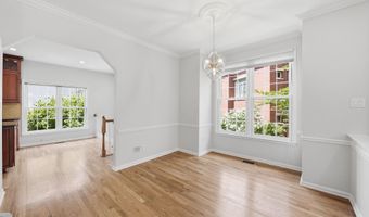 1922 N DANIEL St, Arlington, VA 22201