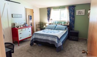 570 N Curtis St, Blackfoot, ID 83221