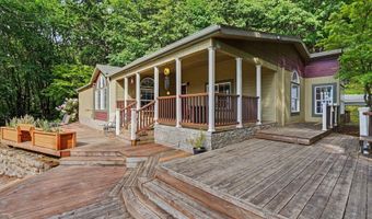 22475 SE Royal Anne Dr, Amity, OR 97101
