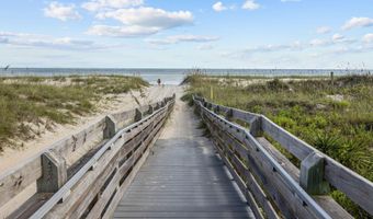 217 W Atlantic Blvd, Atlantic Beach, NC 28512