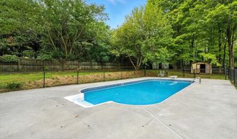 1113 Springfield Dr, Athens, TN 37303