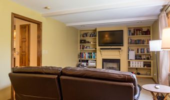 9 Kennebec Cir, Bath, ME 04530