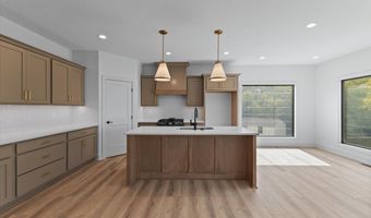 1112 2nd St NE, Altoona, IA 50009