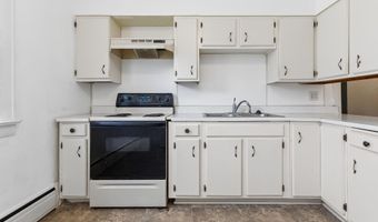 1513 W WASHINGTON St, Appleton, WI 54914