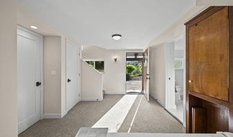 2375 Laguna Circle Dr, Agoura Hills, CA 91301
