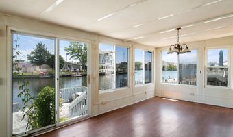 397 Bayview Ave, Bayville, NJ 08721