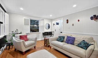 9302 W PARKHILL Dr, Bethesda, MD 20814