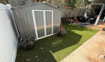 1268 Ulupii St, Kailua, HI 96734