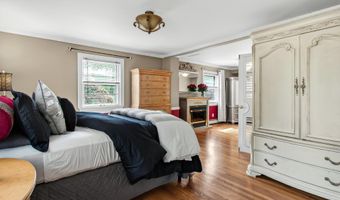 7052 WARDELL St, Annandale, VA 22003
