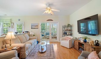 8 Spout Ter, Barnegat, NJ 08005