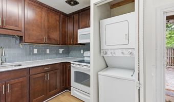 8 GEORGETOWN Ct 1-8, Annapolis, MD 21403