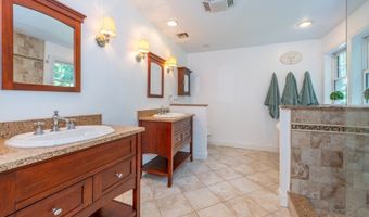 15 Tanglewood Dr, Andover, NJ 07848