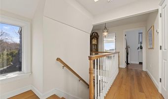 38 Pierce Ave, Jamestown, RI 02835