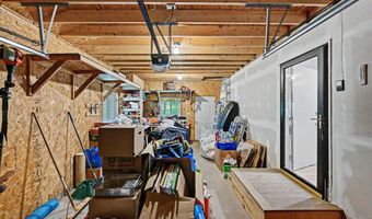 114 Claremont Dr, Albrightsville, PA 18210