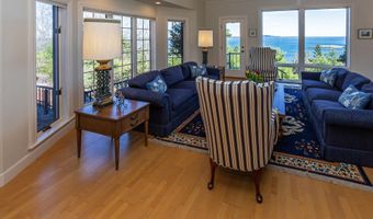 18 Greenway Ct, Bar Harbor, ME 04609