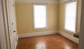22 E Chestnut St, Augusta, ME 04330