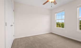 25741 CLAIRMONT MANOR Sq, Aldie, VA 20105