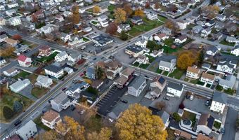 422 High St, Cumberland, RI 02864