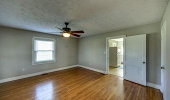 1107 N 3rd St, Bardstown, KY 40004