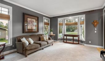 602 24th St NW, Austin, MN 55912