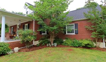 1538 Redfields Rd, Appomattox, VA 24522