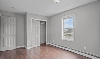 40 Fletcher St, Central Falls, RI 02863