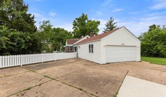 9938 Coventry Ln, Affton, MO 63123