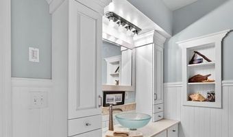 5596 Walnut St, Augusta, MO 63332