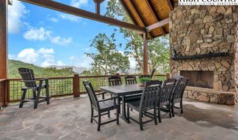 281 Lodge Woods Trl, Banner Elk, NC 28604