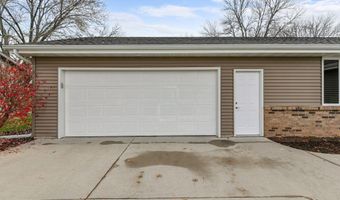 606 S WILD ROSE Ln, Appleton, WI 54914