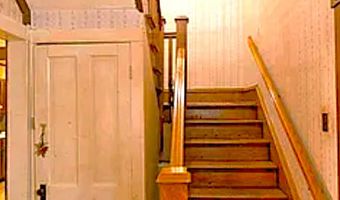 258 Johnson St, Alderson, WV 24910