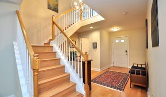 8 Centerbrook Ct 8, Avon, CT 06001