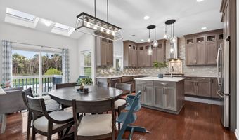 17 Prairie Ln, Bayville, NJ 08721
