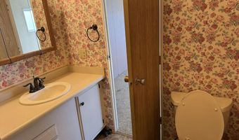 2035 Shetland Ln, Arcata, CA 95521