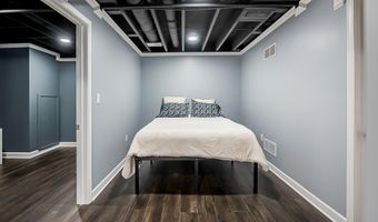 289 Springview St, Ann Arbor, MI 48103