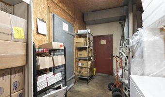 10 N Main St, Arab, AL 35016