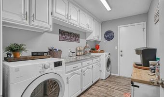 809 Jamestown Dr, Altus, OK 73521
