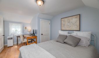 795 Riverside Dr, Augusta, ME 04330