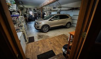 24352 State Highway Ee, Aurora, MO 65605