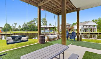 4039 Bonita St, Bay St. Louis, MS 39520