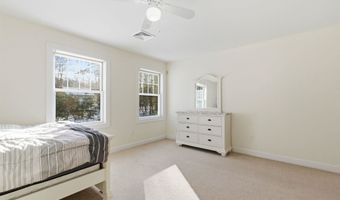 56 Sun Lake Dr, Belmont, NH 03220
