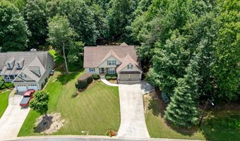 646 Forest Pine Dr, Ball Ground, GA 30107